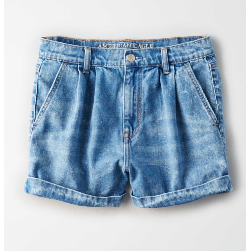 Super Cute 🆕 NWT AE High Rise “Mom Short” Sz 4